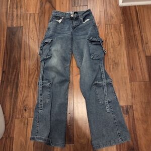 V.I.P Y2K Wide-Leg Cargo Jeans – Size 0 – Low Rise Vibes